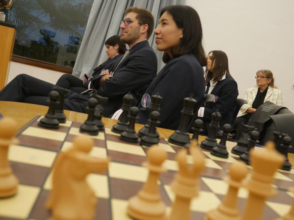 Equipo olímpico de ajedrez y Fundación Navarro Viola - Fundación
